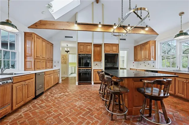 $1,750,000 | 87274 Highway 25, Franklinton, LA 70438