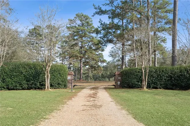 $1,750,000 | 87274 Highway 25, Franklinton, LA 70438