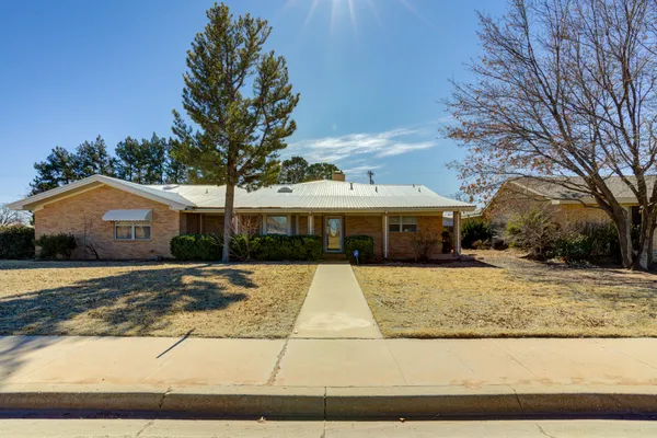 $275,000 | 601 18th Street, Seagraves, TX 79359