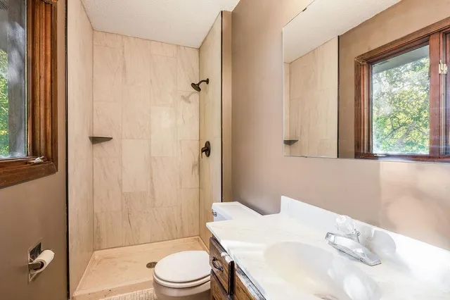 $415,000 | 7585 Lanewood Lane North, Maple Grove, MN 55311