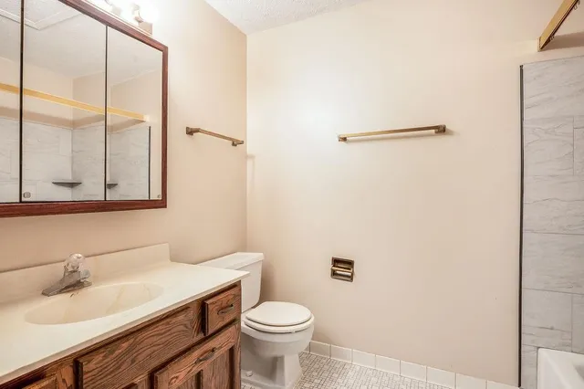 $415,000 | 7585 Lanewood Lane North, Maple Grove, MN 55311