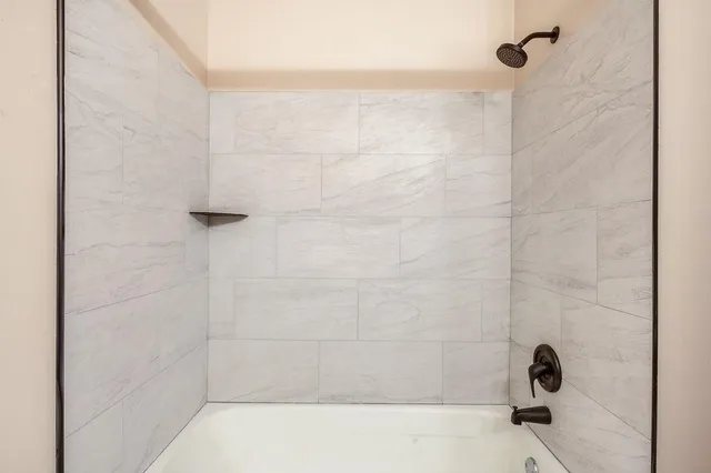 $415,000 | 7585 Lanewood Lane North, Maple Grove, MN 55311