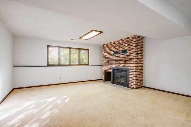 $415,000 | 7585 Lanewood Lane North, Maple Grove, MN 55311