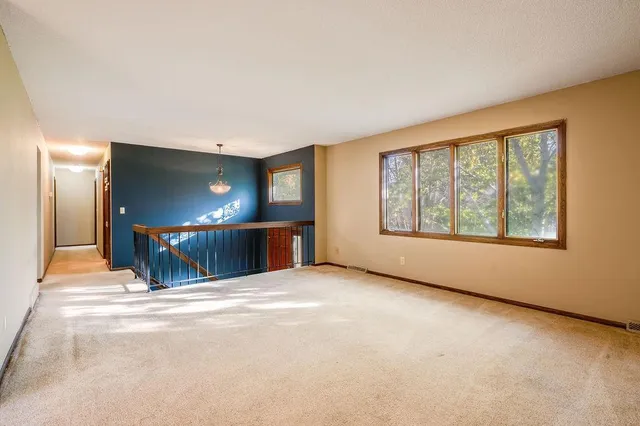 $415,000 | 7585 Lanewood Lane North, Maple Grove, MN 55311