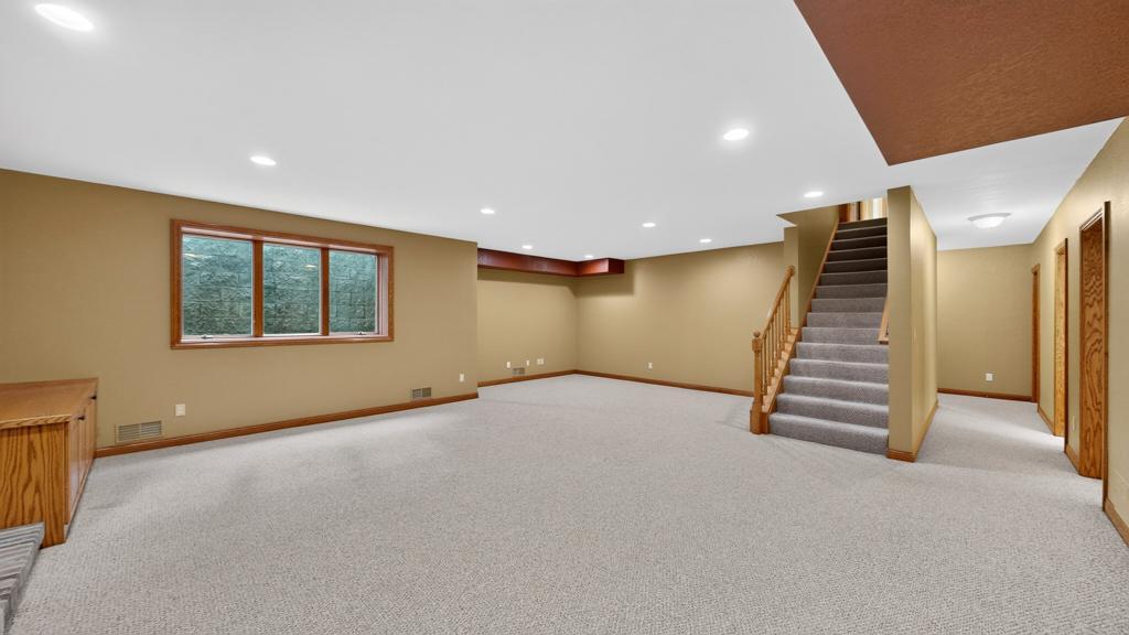 6907 Bluff Lane Northwest Rochester, MN 55901 - Photo 47 of 99 Gallery Image 47