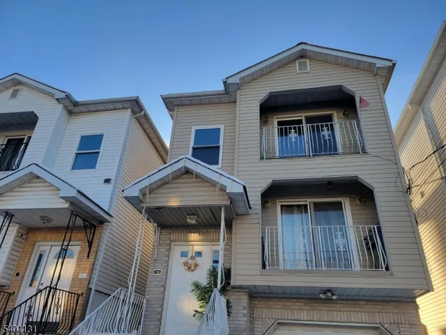 $2,300 | 246 Bond Street, Elizabeth Port, NJ 07206