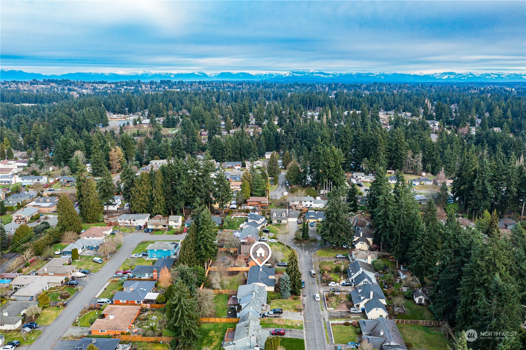 7033 177th Street Southwest Edmonds, WA 98026 - Photo 20 of 21 Gallery Image 20