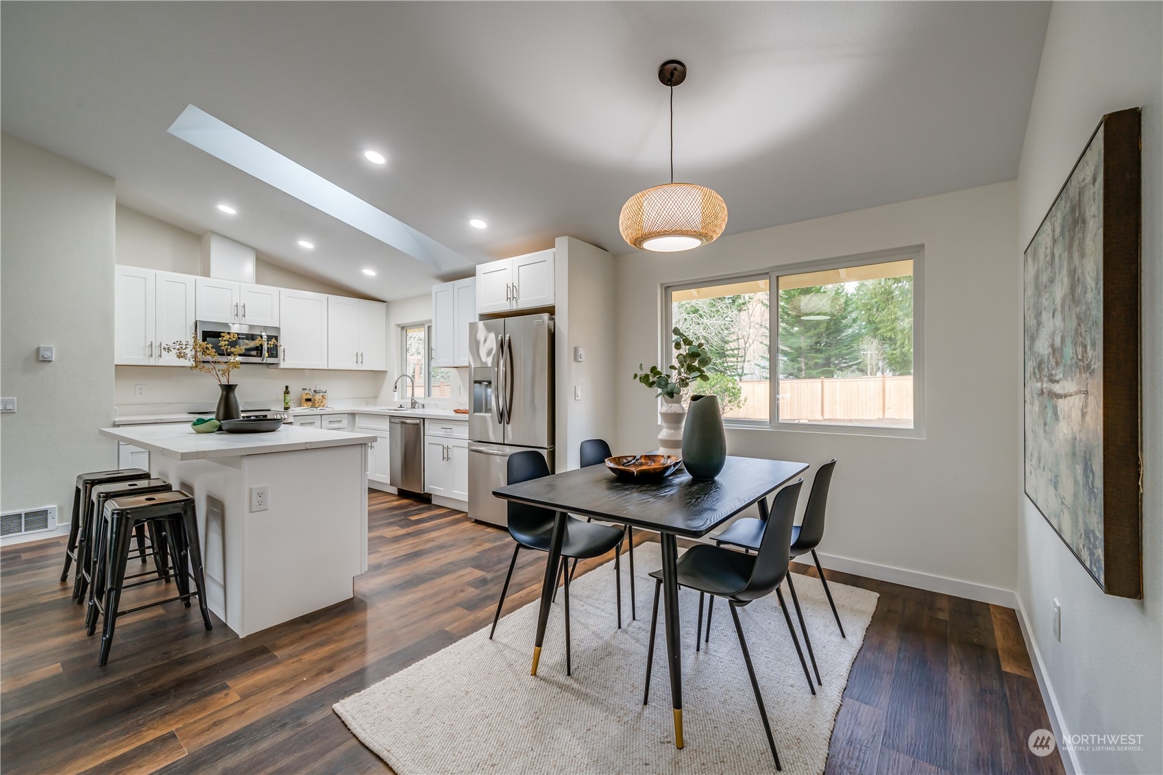 7033 177th Street Southwest Edmonds, WA 98026 - Photo 8 of 21 Gallery Image 8