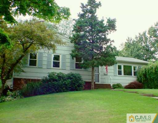 11 Salem Road East Brunswick, NJ 08816 - Photo 1 of 2 Gallery Image 1