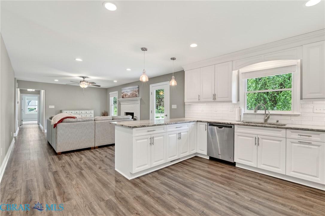 7998 Roaring Springs Road Gloucester, VA 23061 - Photo 12 of 40