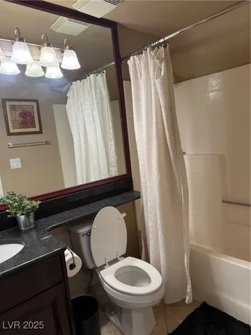 $2,100 | 270 East Flamingo Road, Unit 315, Las Vegas, NV 89169