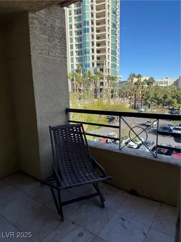 $2,100 | 270 East Flamingo Road, Unit 315, Las Vegas, NV 89169