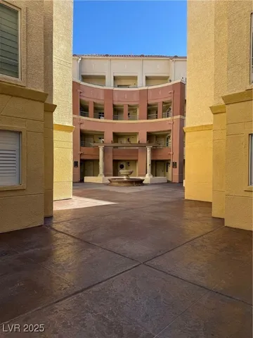 $2,100 | 270 East Flamingo Road, Unit 315, Las Vegas, NV 89169
