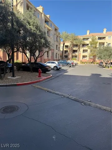 $2,100 | 270 East Flamingo Road, Unit 315, Las Vegas, NV 89169