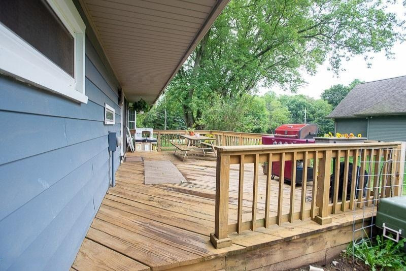 2830 Copp Road Niles, MI 49120 - Photo 7 of 18 2830-Copp Rd Deck