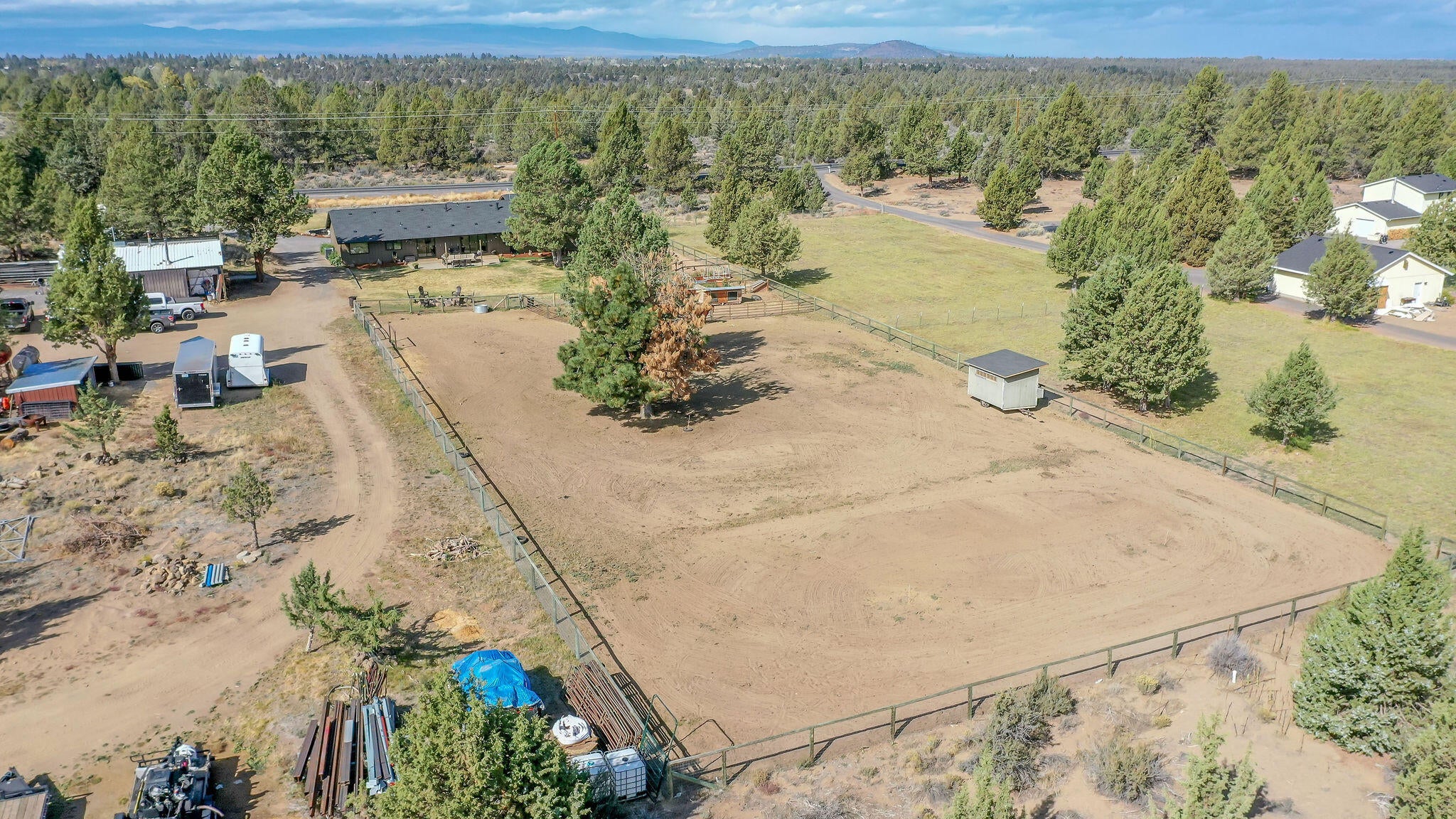 61070 Gosney Road Bend, OR 97702 - Photo 39 of 43 DJI_0165