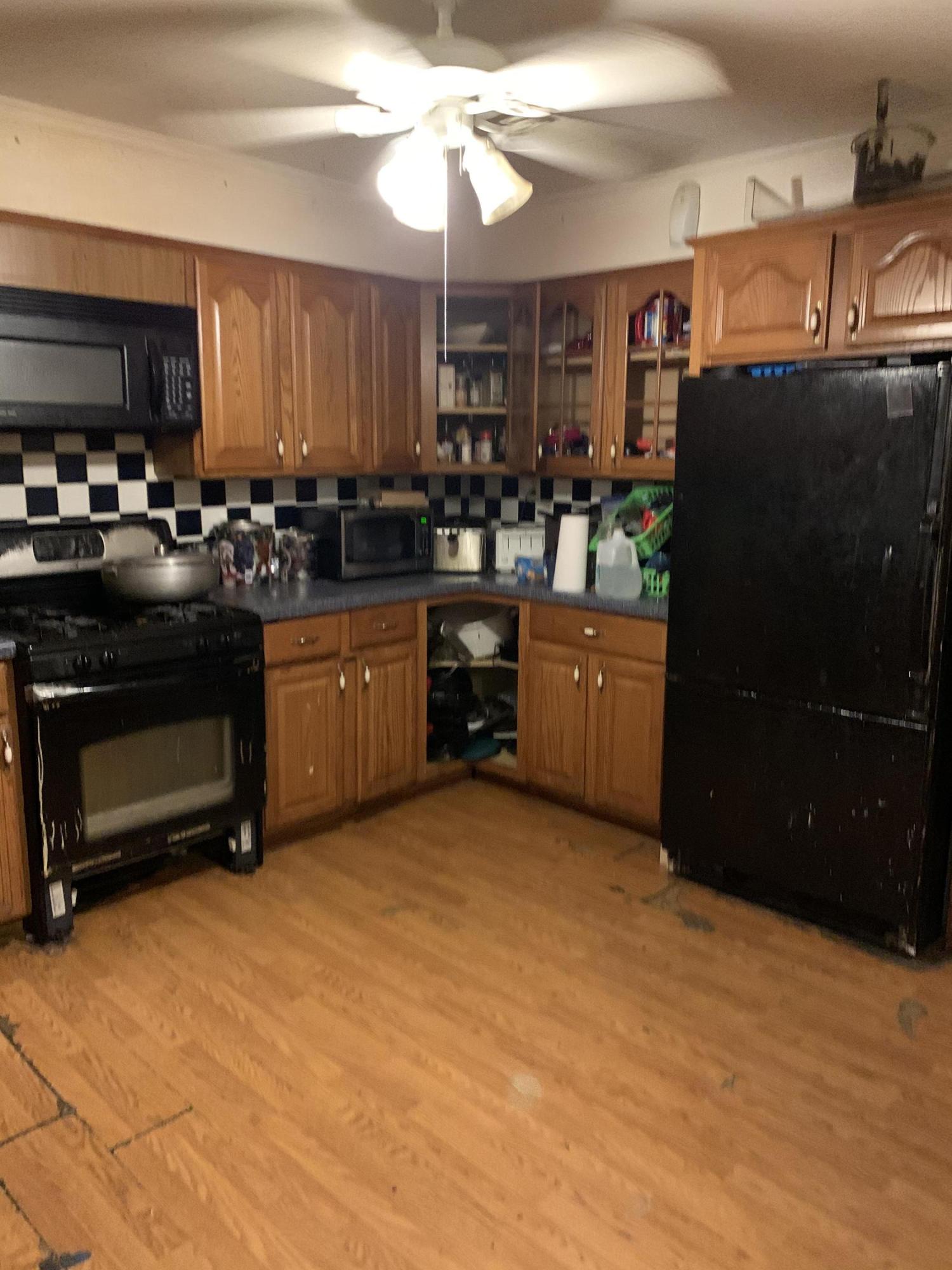 68 West Mango Road Lake Worth, FL 33467 - Photo 3 of 9 C43C6797-CBD7-4A1E-BB1C-1CB81D1BA0AE