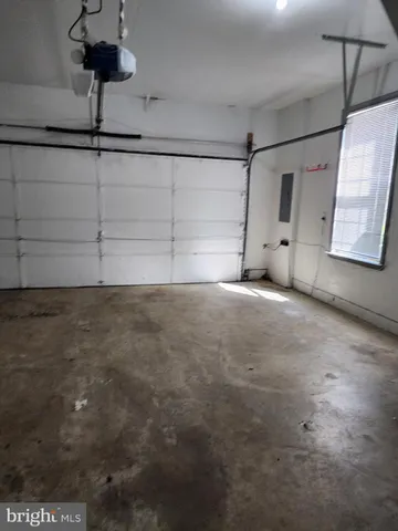 a view of a garage