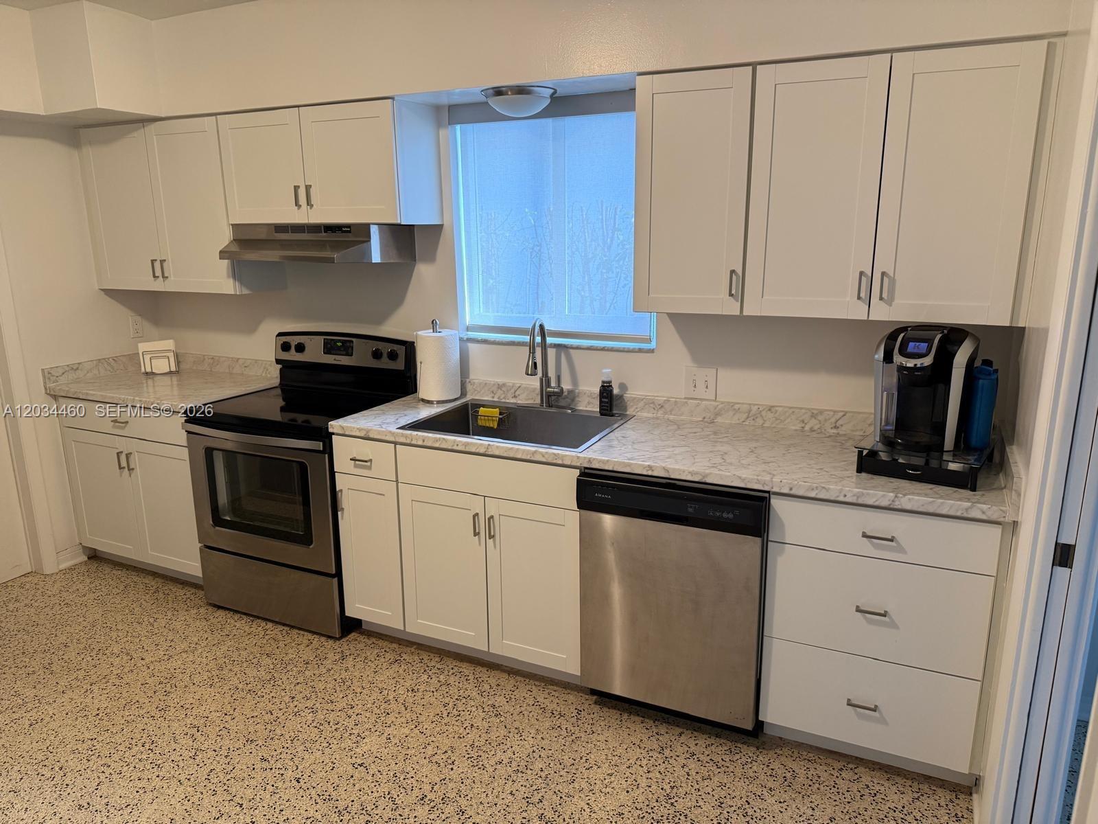 400 Miller Road, Unit 1 Coral Gables, FL 33146 - Photo 12 of 17 Photo 12