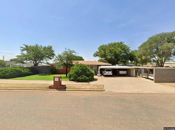 $249,000 | 1010 10th Street, Shallowater, TX 79363