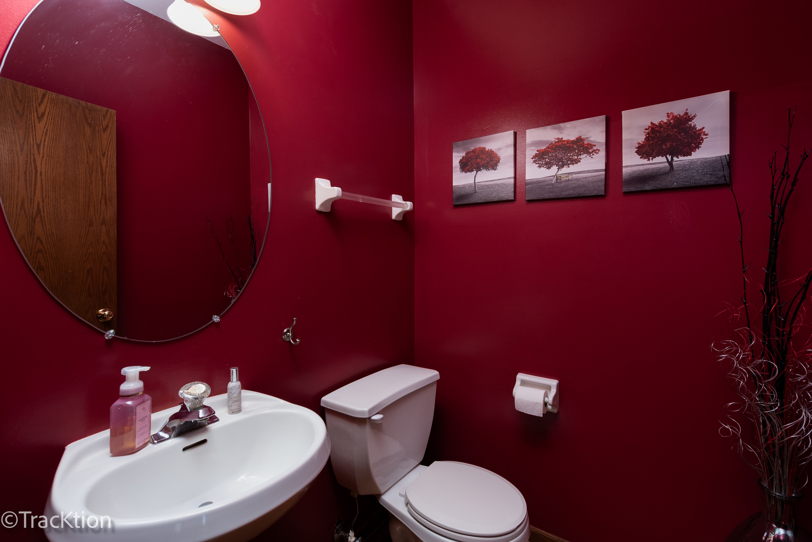 323 Mallard Lane Sugar Grove, IL 60554 - Photo 17 of 32 a bathroom with a toilet a sink and mirror