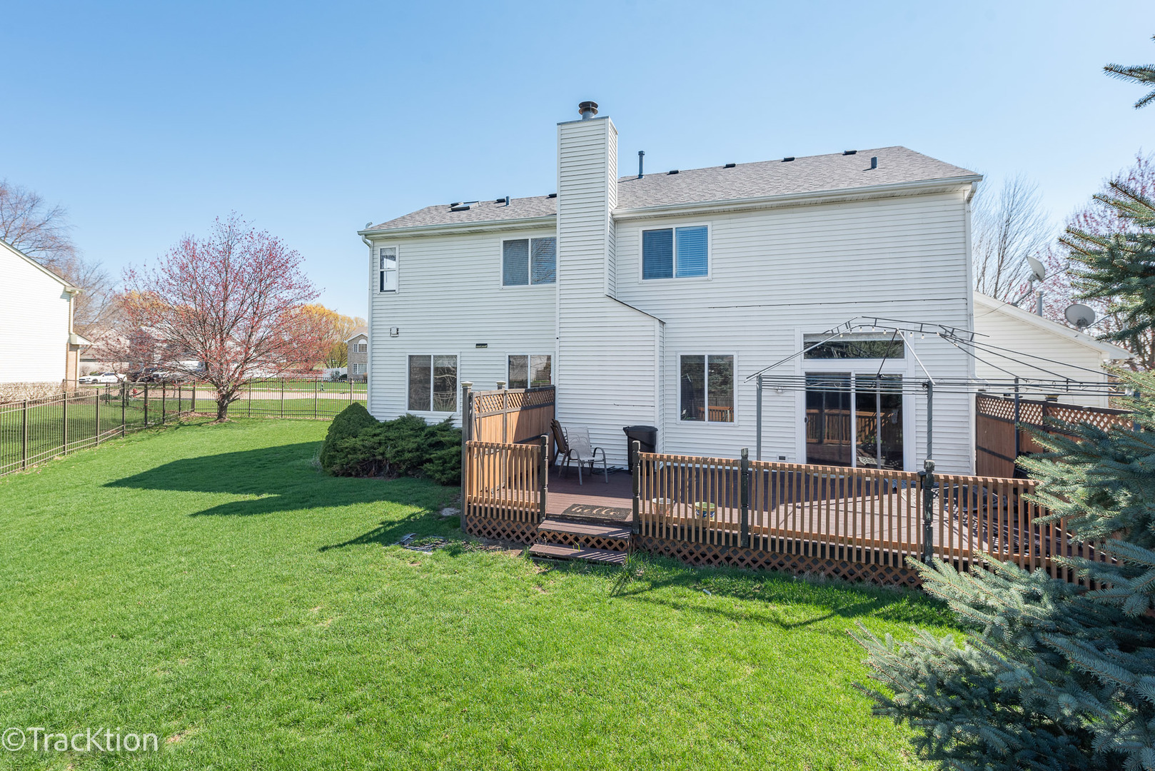 323 Mallard Lane Sugar Grove, IL 60554 - Photo 29 of 32 a view of a house with backyard and porch