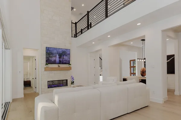 $1,500,000 | 17819 South Blue Heron Circle, Montgomery, TX 77316