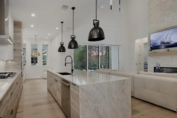 $1,500,000 | 17819 South Blue Heron Circle, Montgomery, TX 77316