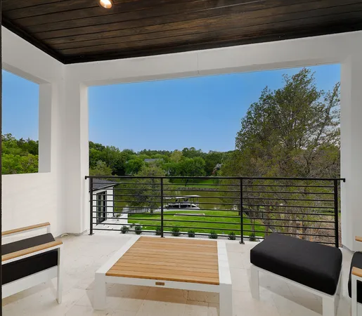 $1,500,000 | 17819 South Blue Heron Circle, Montgomery, TX 77316