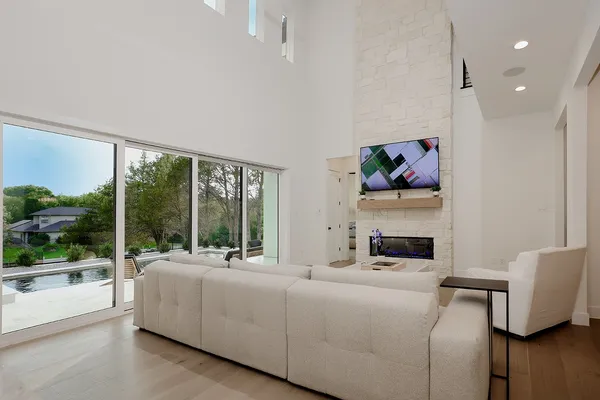 $1,500,000 | 17819 South Blue Heron Circle, Montgomery, TX 77316