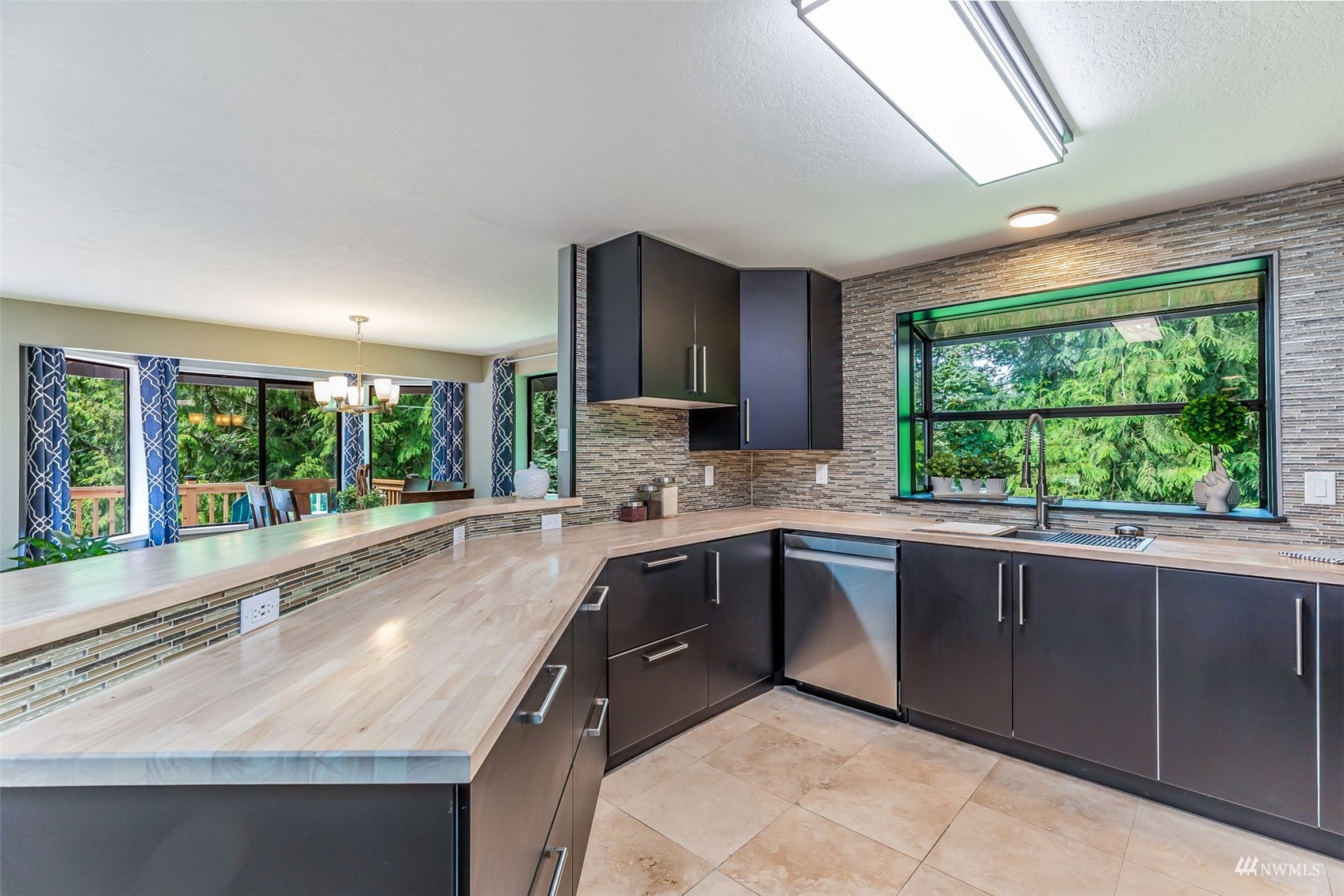 6758 Southeast Sedgwick Road Port Orchard, WA 98366 - Photo 7 of 40 Gallery Image 7