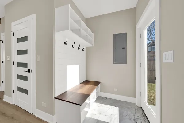 $4,300 | 5901 West Erie Street, Chicago, IL 60644