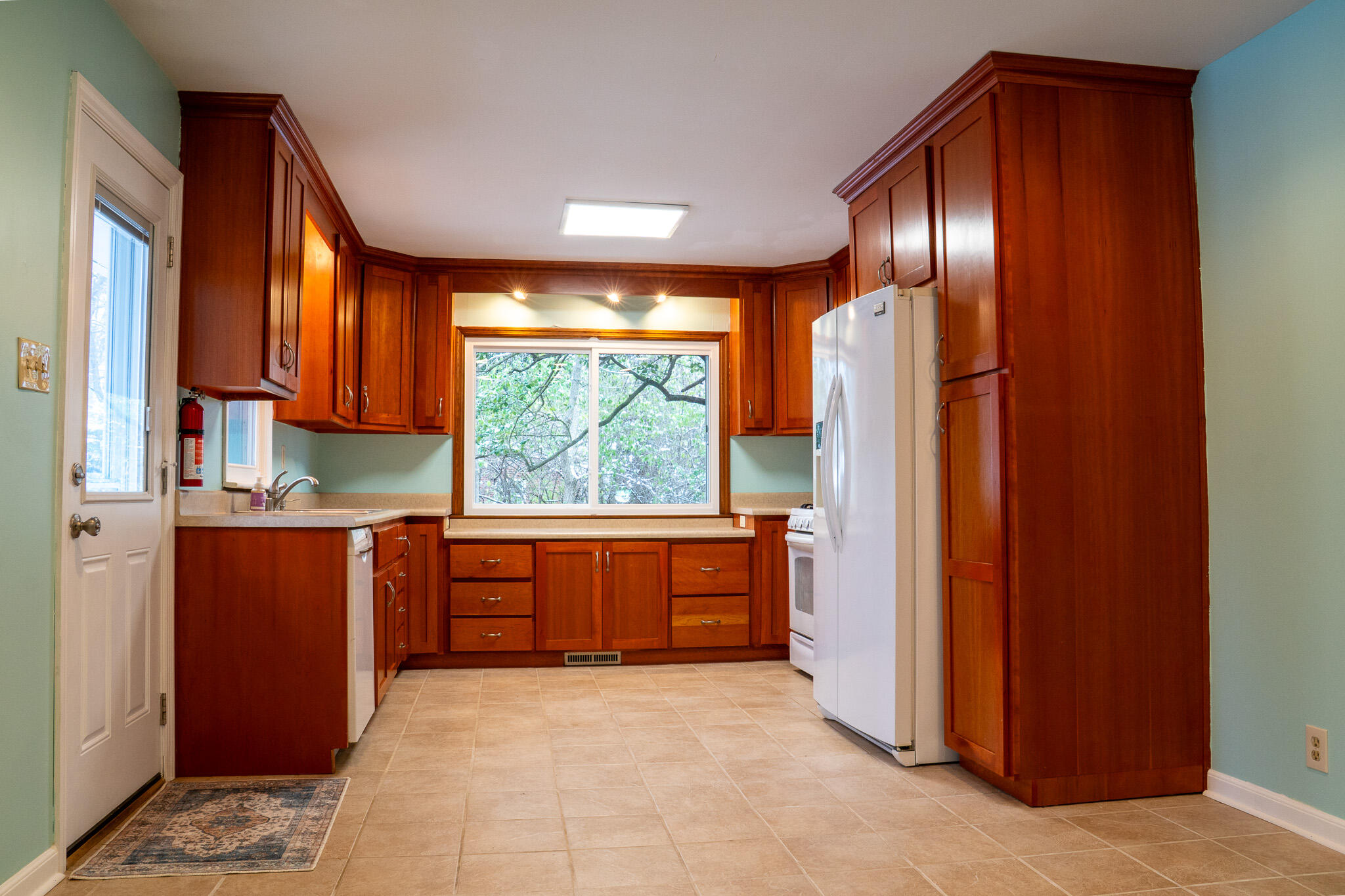 3254 Bracktown Road Lexington, KY 40511 - Photo 8 of 42 kitchen