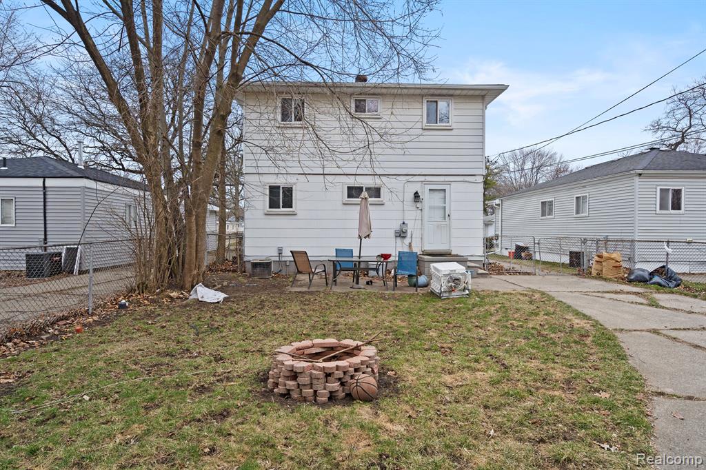 19926 Rensellor Street Livonia, MI 48152 - Photo 21 of 21