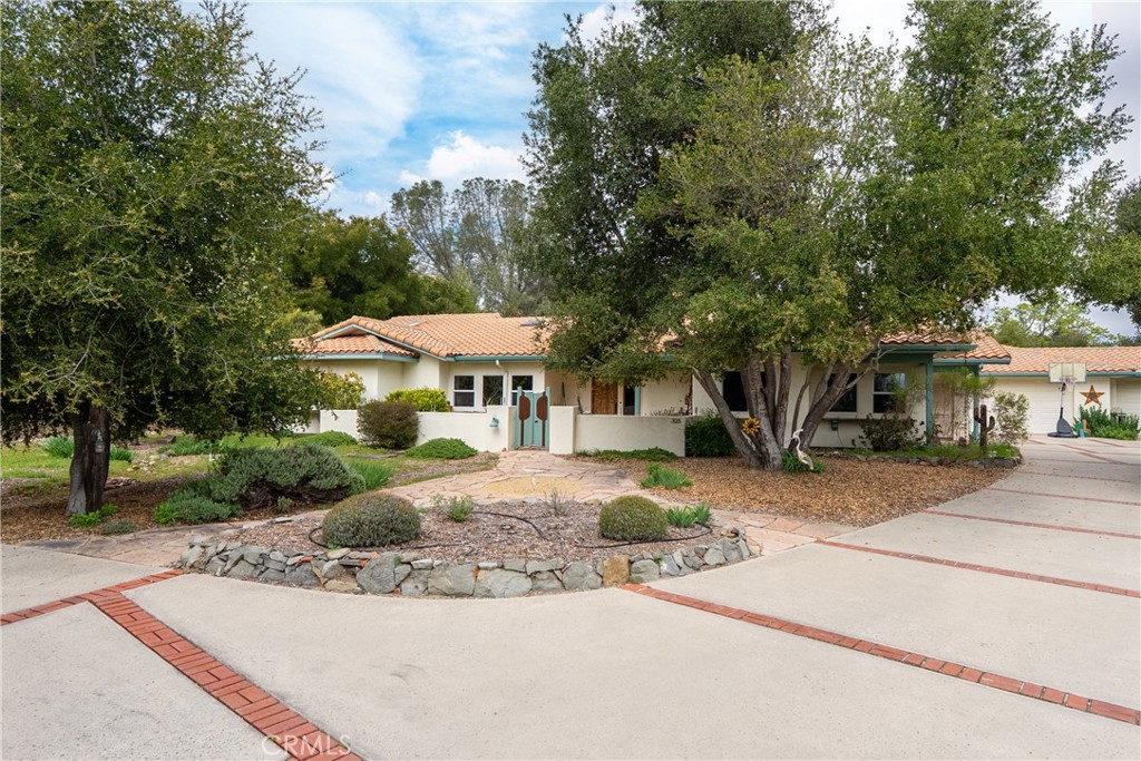 325 Conover Lane Templeton, CA 93465 - Photo 1 of 46