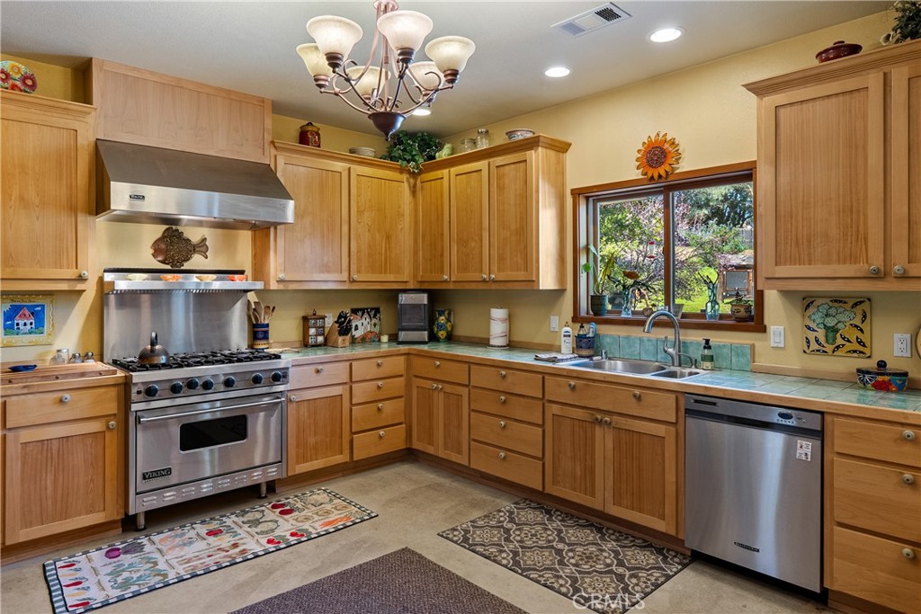 325 Conover Lane Templeton, CA 93465 - Photo 9 of 46