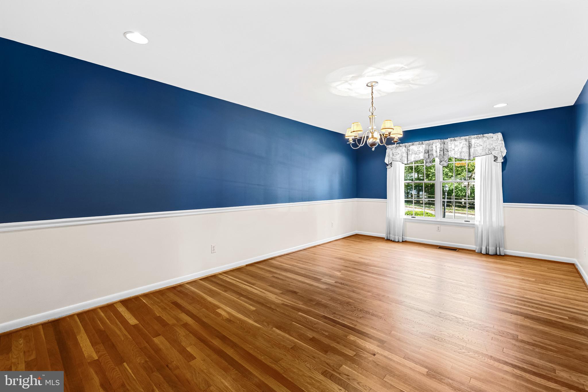 327 Gailridge Road Lutherville-Timonium, MD 21093 - Photo 4 of 30 Gallery Image 4