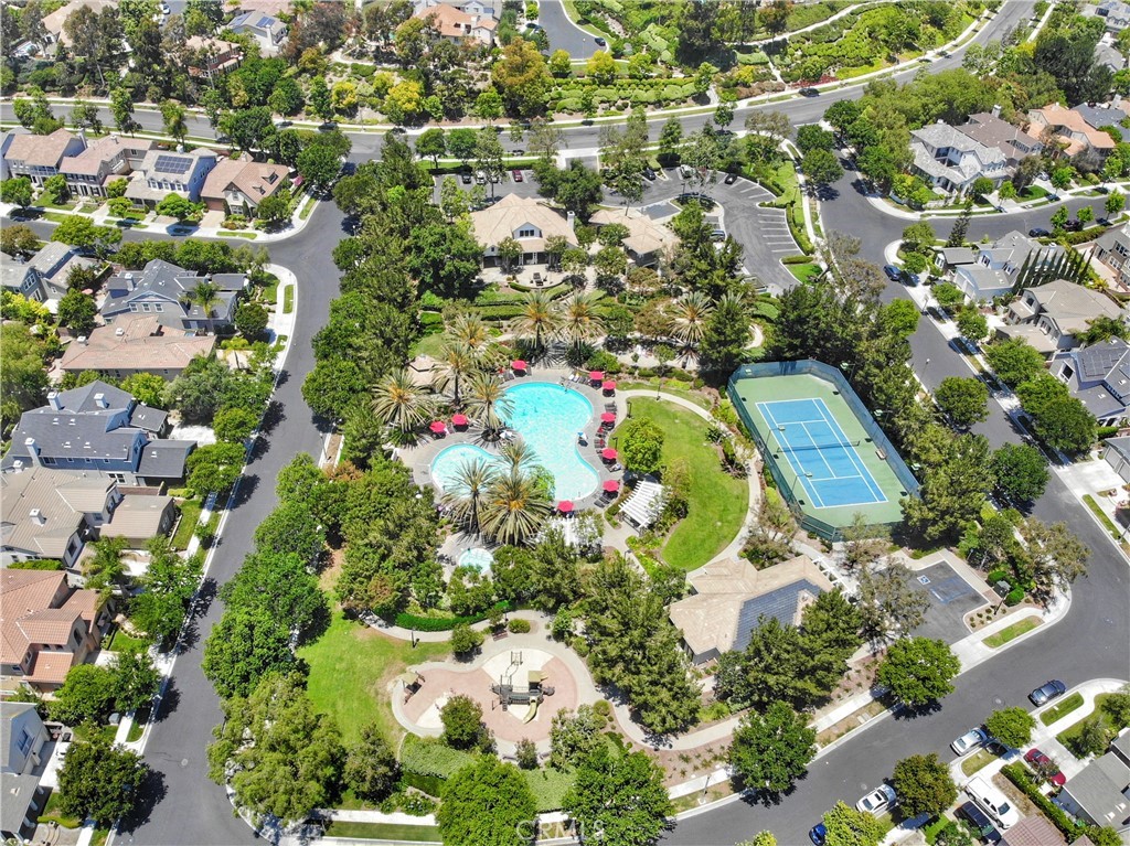 41 Ethereal Ladera Ranch, CA 92694 - Photo 35 of 35 an aerial view of residential houses with outdoor space and swimming pool
