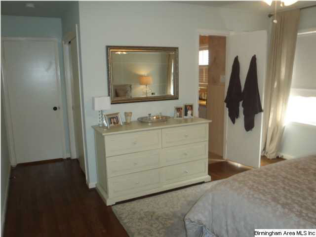 1920 Laurel Road, Unit B Vestavia Hills, AL 35216 - Photo 10 of 18 Gallery Image 10
