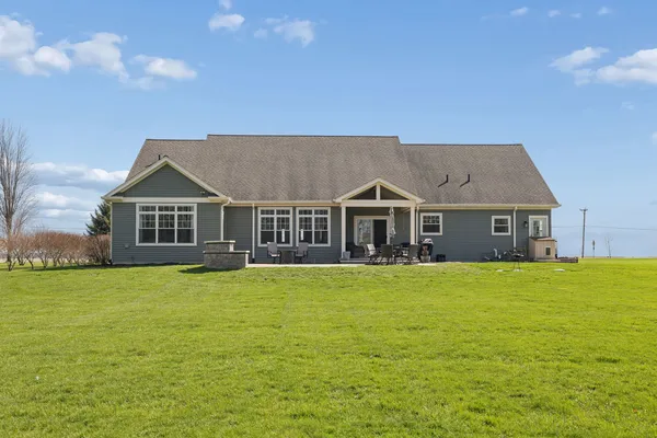 $750,000 | 15919 Burr Oak Road, Plano, IL 60545