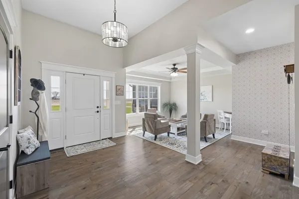 $750,000 | 15919 Burr Oak Road, Plano, IL 60545