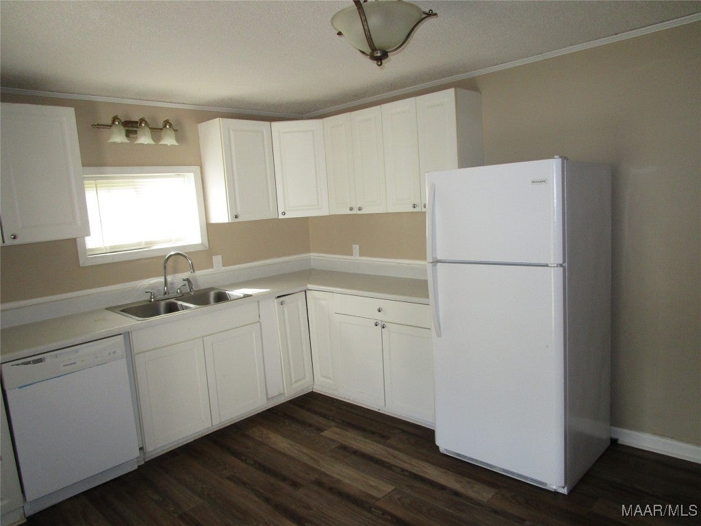 202 South Johnson Street Samson, AL 36477 - Photo 18 of 30 Kitchen