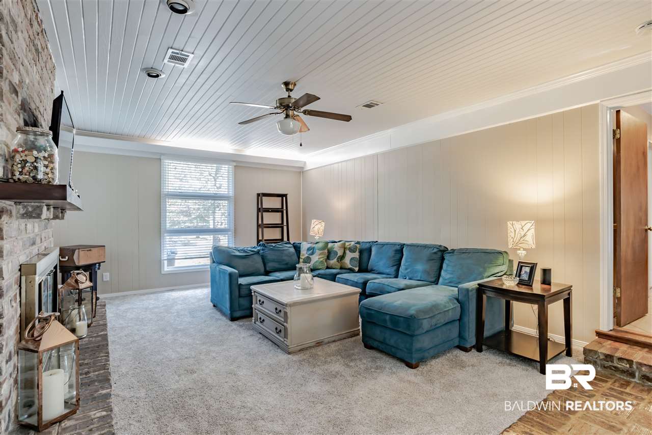 407 Thornton Place Mobile, AL 36609 - Photo 12 of 25