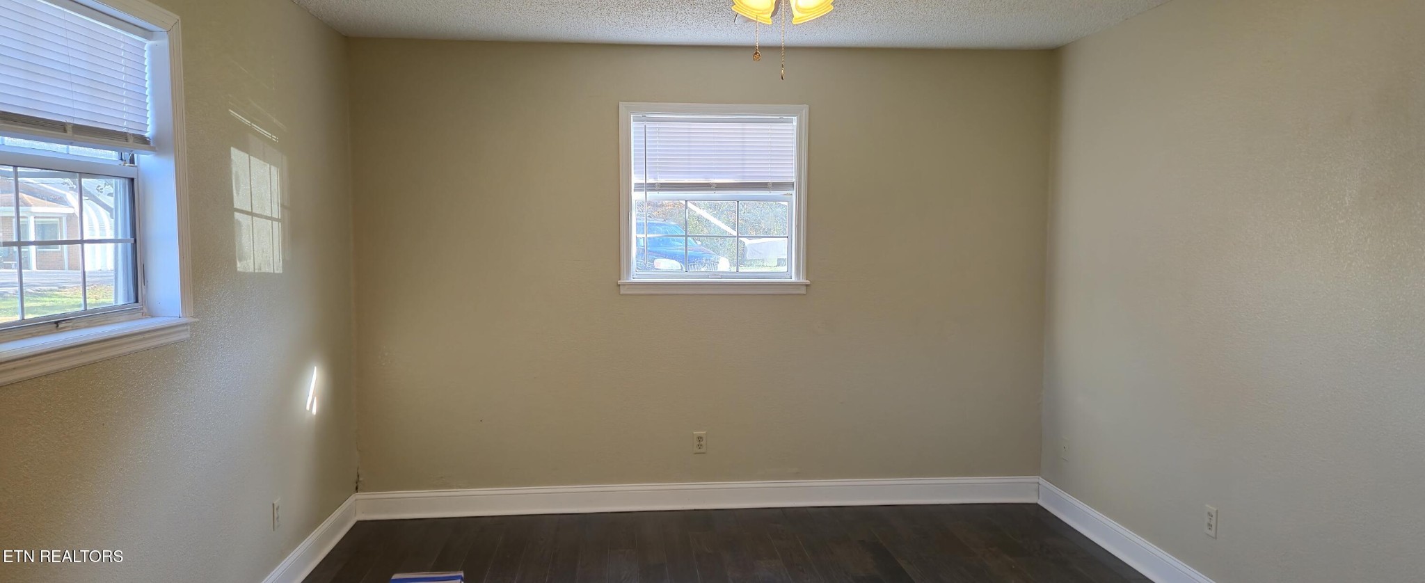 178 Fairview Road Crossville, TN 38571 - Photo 10 of 13 an empty room with a window