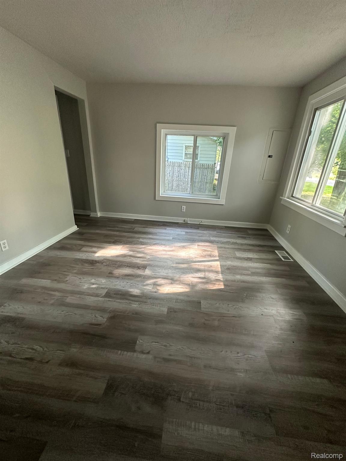 1591 Eberly Road Flint, MI 48532 - Photo 32 of 37 Gallery Image 32