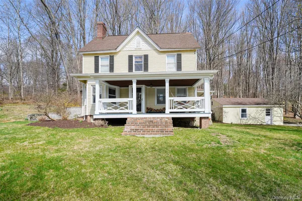 $695,000 | 101 Hustis Road, Cold Spring, NY 10516