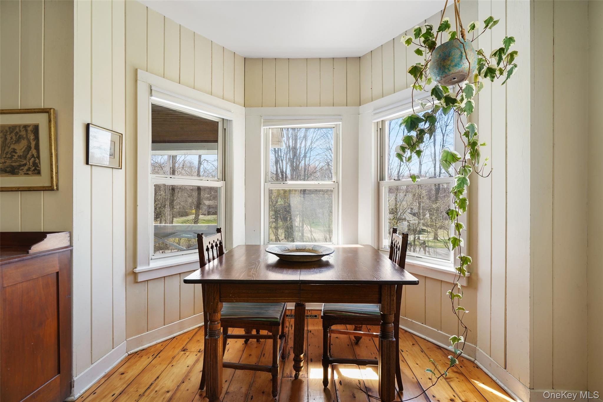 101 Hustis Road Cold Spring, NY 10516 - Photo 21 of 40 Cozy sunlit living room nook