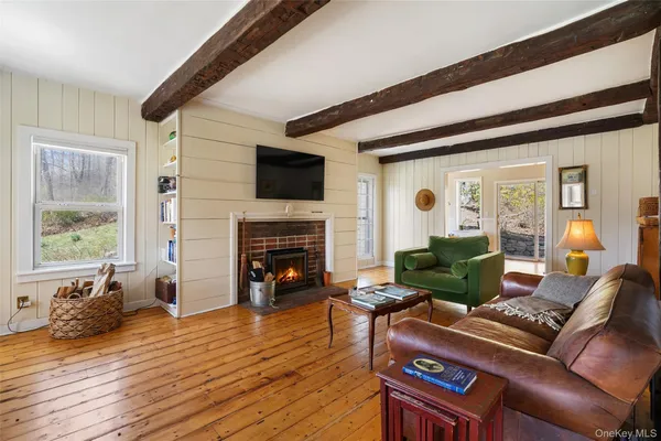 $695,000 | 101 Hustis Road, Cold Spring, NY 10516