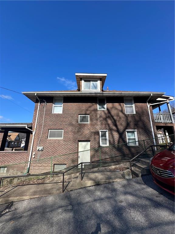 500 Woodward Avenue McKees Rocks, PA 15136 - Photo 34 of 34 a view of a car garage