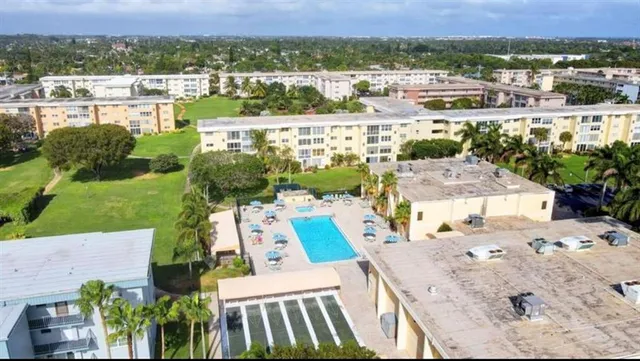 $149,900 | 2615 Northeast 3rd Street, Unit 217, Boynton Beach, FL 33435